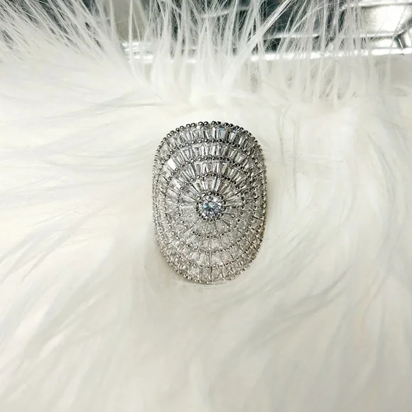 Gypsophila Ring Whispers Elegance Shiny Cubic Zirconia Sparkly Halo Ring - Picture 4 of 12